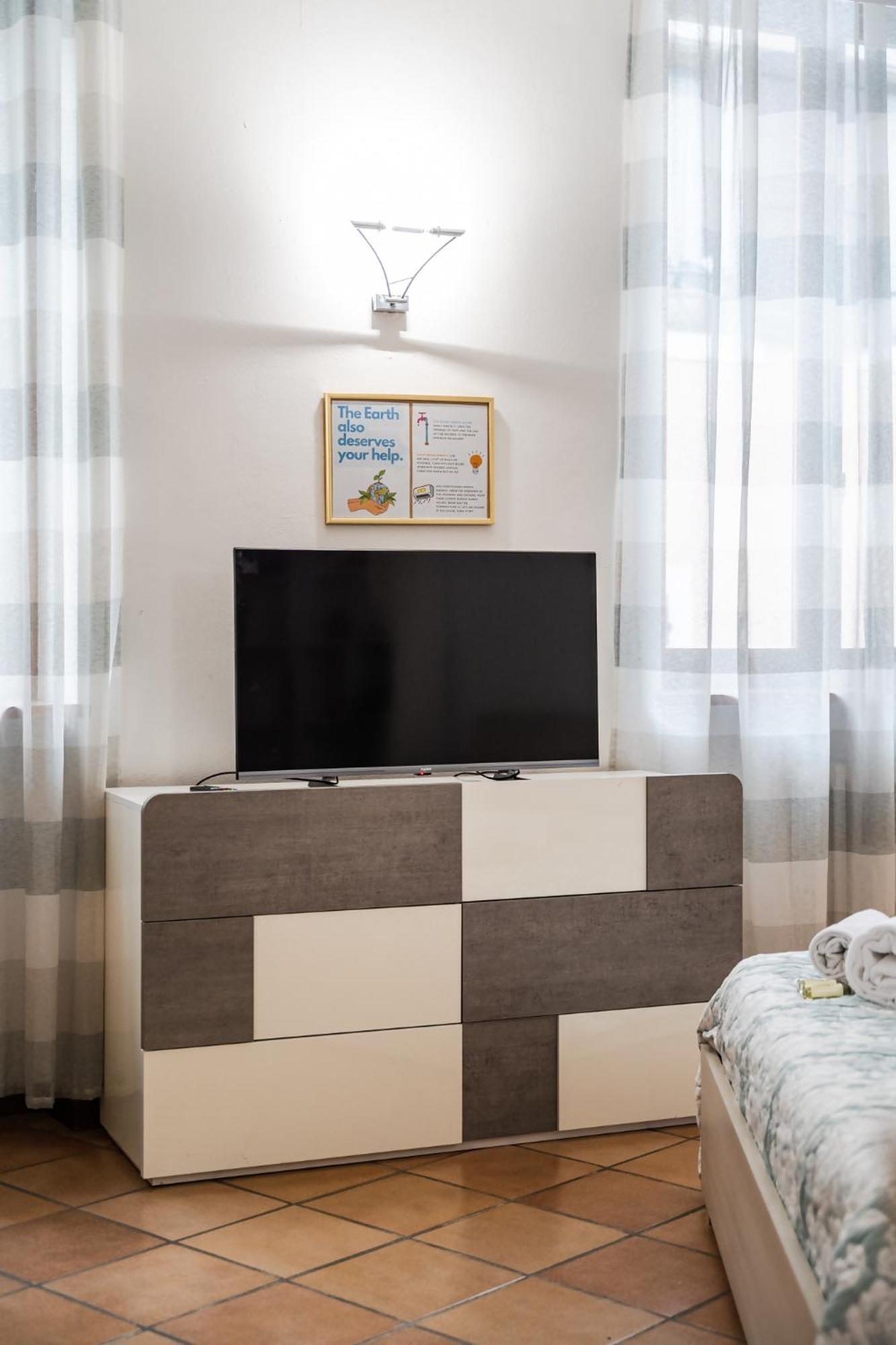 Riverwalk Al Castello Indipendent Apartments Verona Exterior foto